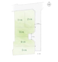 【全体区画図】
～大東野崎シリーズ第2弾～ 敷地30坪超、お車2台駐車可能な全5邸が誕生(車種による)。教育施設や買い物施設が徒歩9分以内に揃う便利な住環境です。