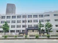 大阪市立本田小学校まで1140m 徒歩15分。1876年に設立された歴史ある公立小学校。校訓：「正しく 強く 明るく 清く」。HPでは児童たちの様子が写真付きで定期的に紹介されているほか、こだわりのつまった給食が毎日更新されています。