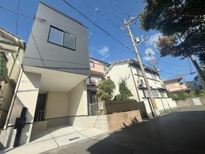 プレサンス アージュ 八尾山本高安町